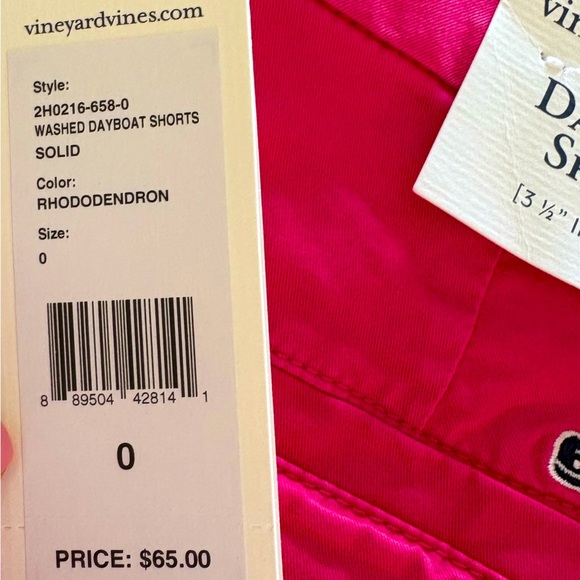 Pink (Rhododendron) Vineyard Vines Women's Dayboat Shorts, Size 0
NWT - Picture 3 of 8